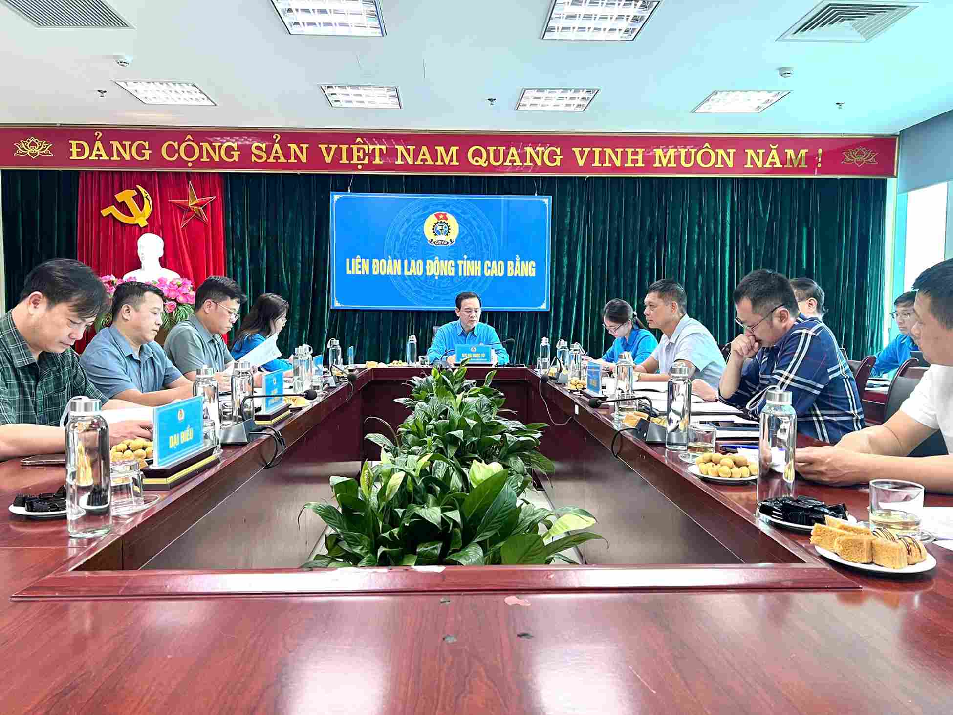 Cao Bang Provincial Labor Federation organizes a working session on the recommendations of union members and workers. Photo: Cao Bang Provincial Labor Federation