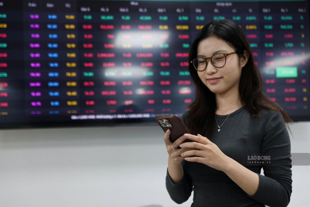 Stock market liquidity begins to improve thanks to the upgrade effect. Photo: Bao Chuong
