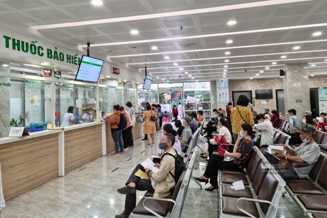 If people have participated in health insurance for 5 consecutive years, when going for medical examination and treatment using VNeID with integrated health insurance, they will still enjoy health insurance benefits for 5 consecutive years as usual. Photo: Nam Duong.