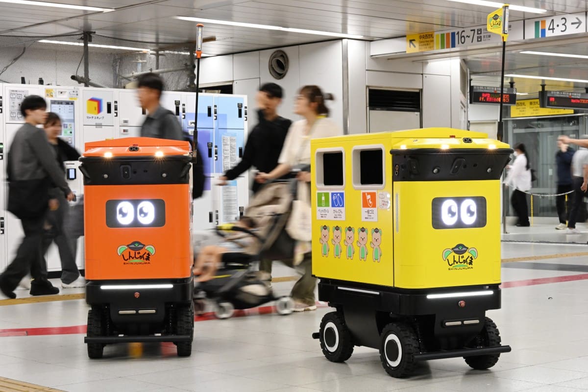 Mobile robot trash cans are performing garbage collection at Shinjuku Station in Tokyo, Japan on September 18, 2026. Photo: AFP