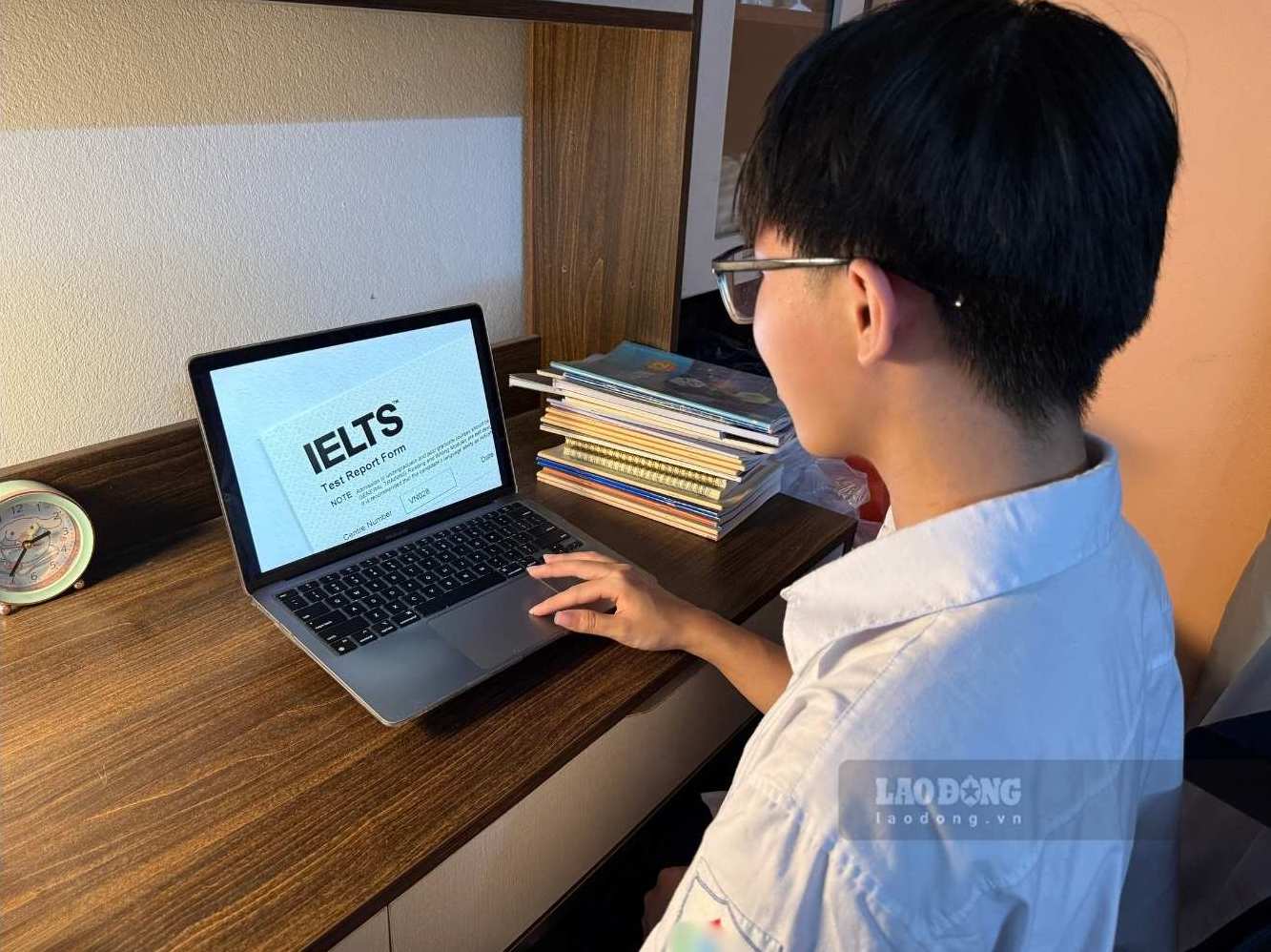 In recent years, many students have actively studied IELTS to improve their English proficiency and expand their choices when applying to university. Photo: Linh Dan