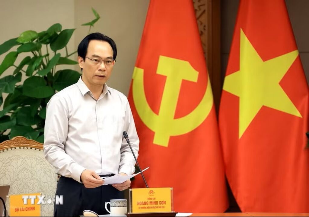 Member of the Party Central Committee, Minister of Education and Training Hoang Minh Son. Photo: VNA.