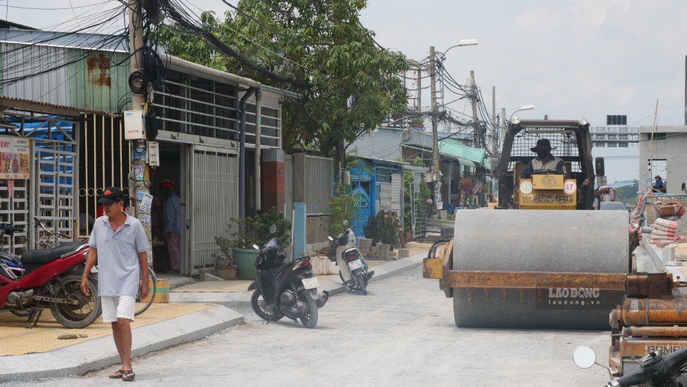 Cảnh ngập nước từng xảy ra thường xuyên tại khu vực ven kênh Đôi, nay được thay thế bằng tuyến đường đã nâng cấp. Ảnh: Anh Tú
