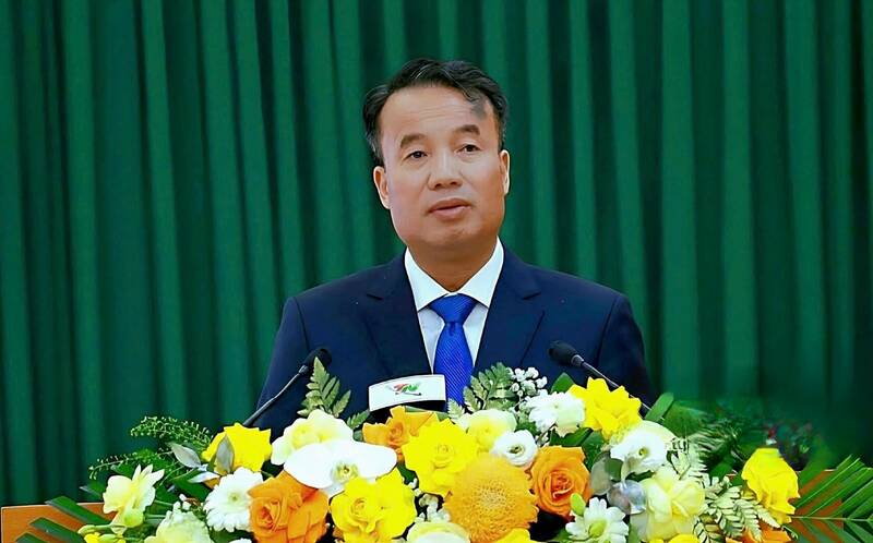 Mr. Nguyen The Manh was elected to hold the position of Chairman of Thai Nguyen Provincial People's Committee. Photo: Thai Nguyen Provincial Electronic Information Portal