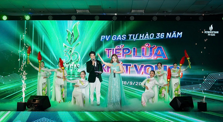 Art performance opening the program of the 36th anniversary of PV GAS's establishment. Photo: PV GAS