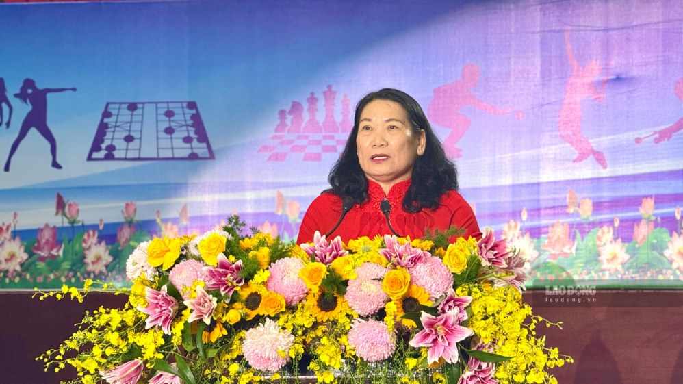 Ms. Nguyen Thi Be Muoi - Vice Chairwoman of Vinh Long Provincial People's Committee, Head of the Organizing Committee - speaks at the opening of the 1st Vinh Long Provincial Sports Festival in 2026. Photo taken on September 19, 2026 at the opening ceremony. Photo: Hoang Loc