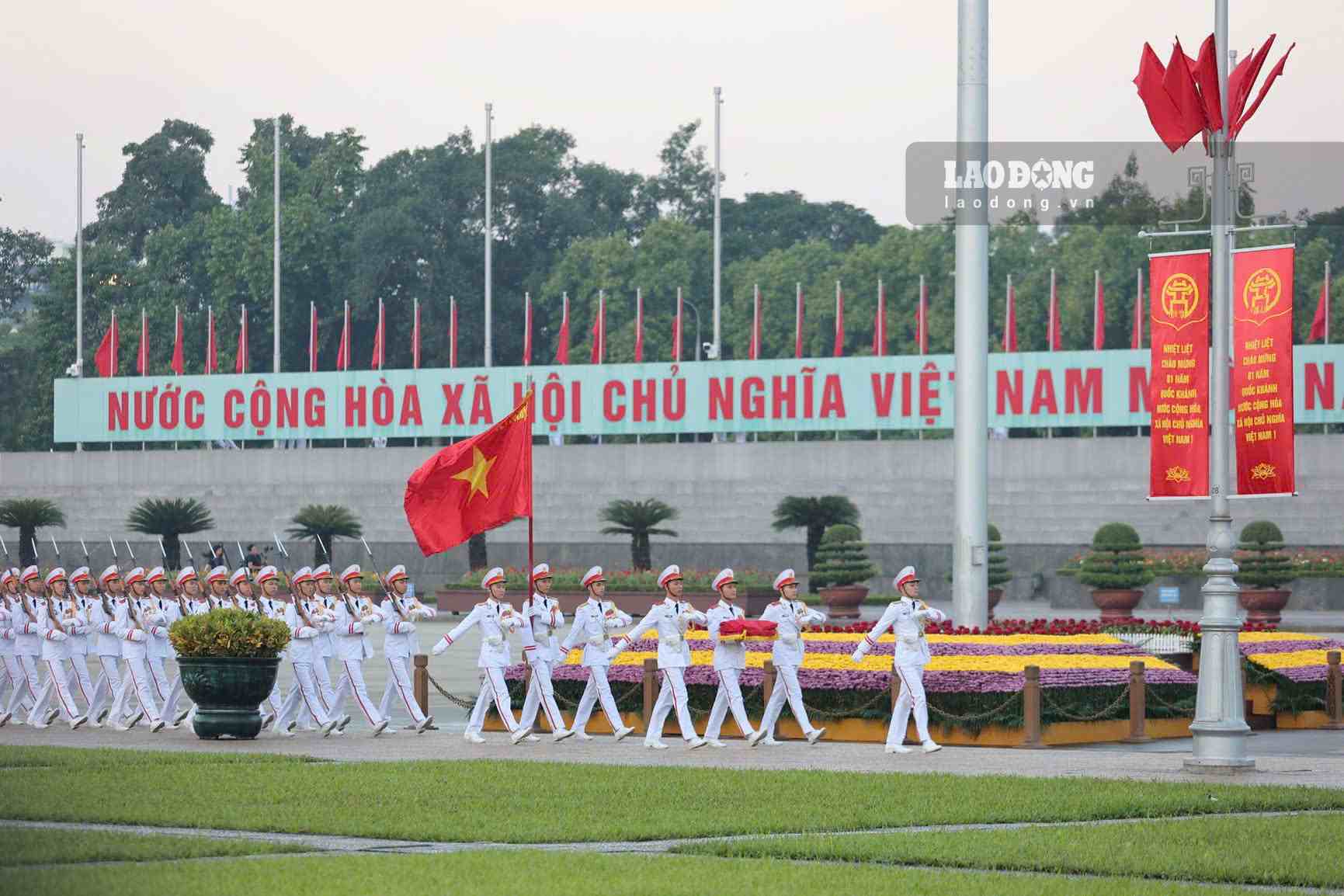 The Ministry of Home Affairs proposes a holiday for Vietnam Culture Day, without changing working days. In the photo, the flag-raising ceremony to celebrate the 81st anniversary of the successful August Revolution and the National Day of the Socialist Republic of Vietnam. Photo: Huu Chanh (taken September 2, 2026)