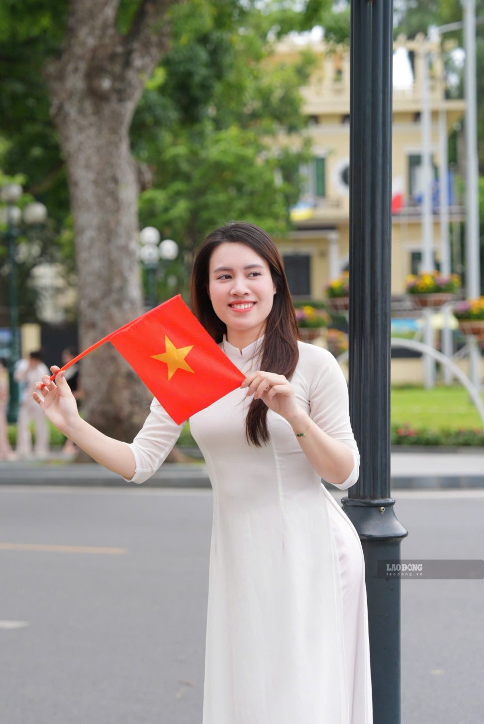 Khu vực giao đường Độc Lập với hàng cờ, không gian rộng và kiến trúc đặc trưng trở thành điểm check-in được yêu thích dịp 2.9.