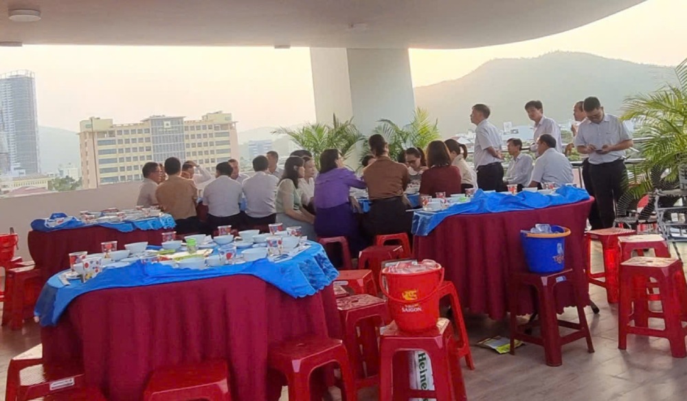 Trade unions directly under the Vietnam Union of Science and Technology organize Trade Union Meals for union members and workers. Photo: Nguyen Ba Dinh / Vietnam Union of Science and Technology