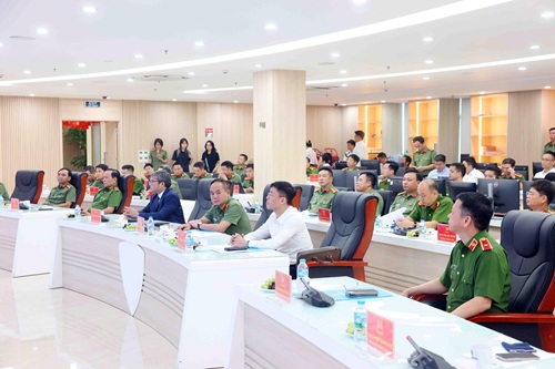 Công an Hà Nội đẩy mạnh chuyển đổi số với 3 giải pháp mới. Ảnh: Công an Hà Nội 
