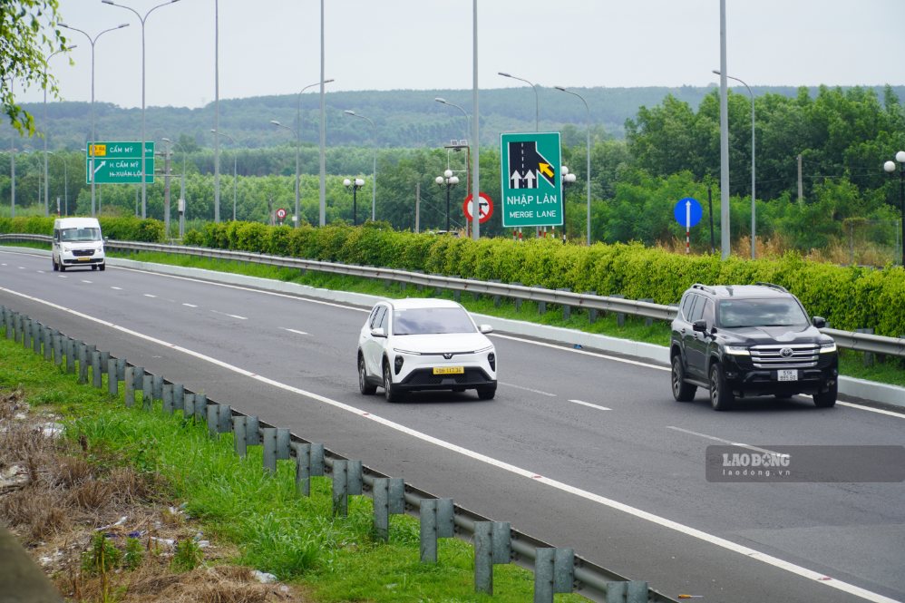 Trước đó, vào các đợt cao điểm nghỉ lễ khi người dân về lại TPHCM, trên cao tốc TPHCM - Long Thành - Dầu Giây thường xảy ra ùn tắc. Ảnh: HAC