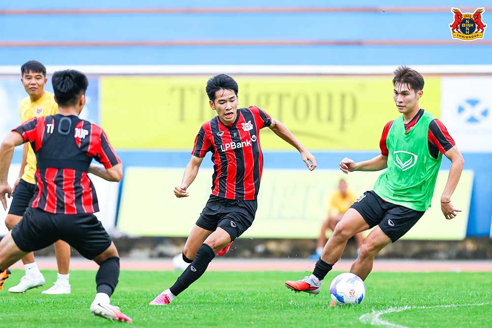 Cuộc đua vô địch V.League 2026-2027 được dự báo hấp dẫn với nhiều ứng viên. Ảnh: CLB Ninh Bình