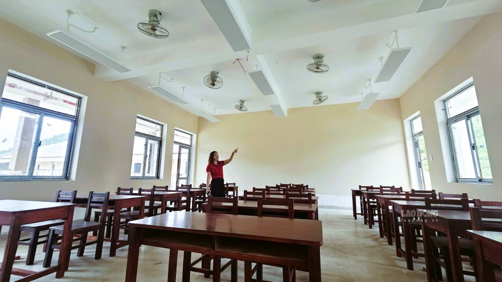 Bên trong một lớp học đã hoàn thiện. Ảnh: Nguyễn Hoàng