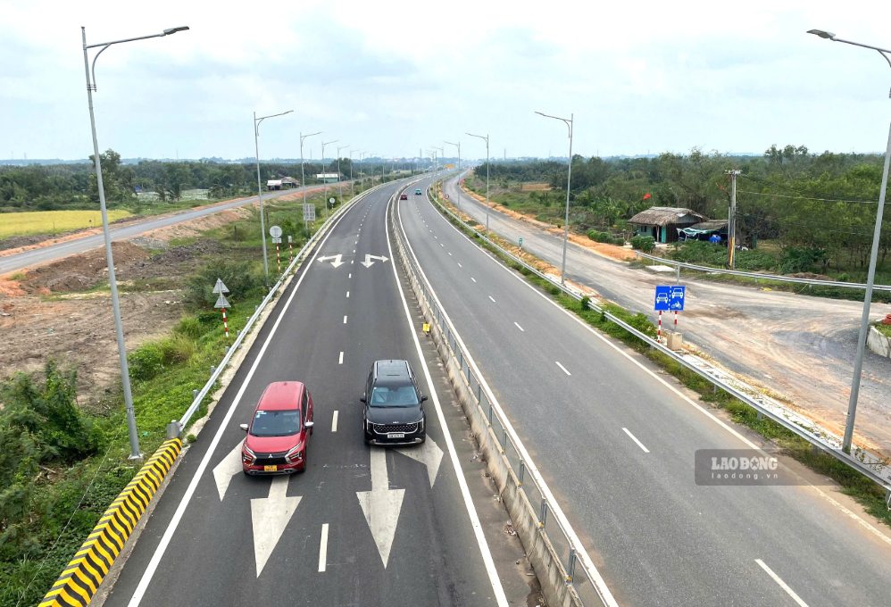 Ring Road 3 HCMC section passing through Dong Nai City. Photo: HAC