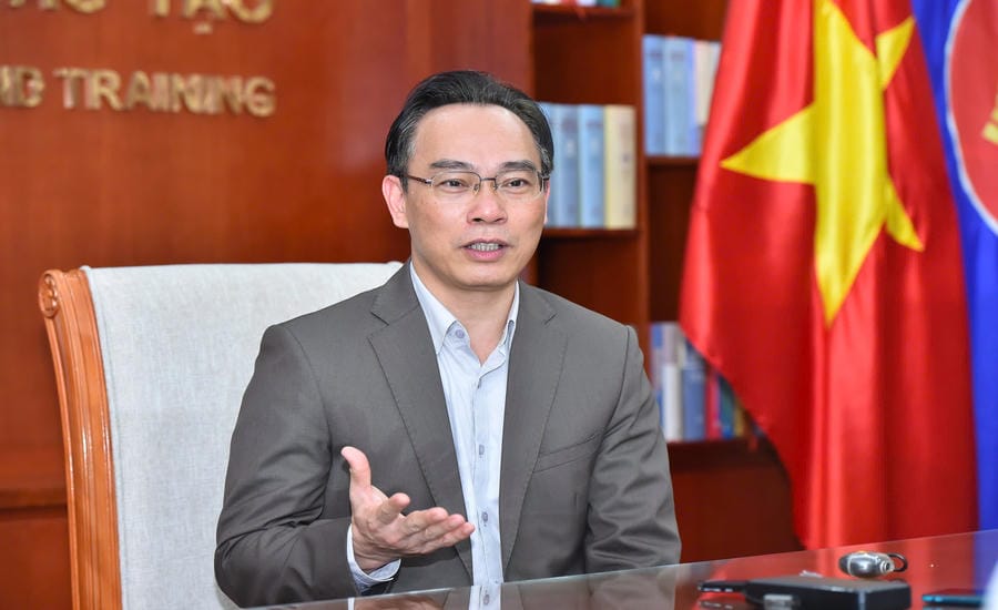 Member of the Party Central Committee, Minister of Education and Training Hoang Minh Son. Photo: Ministry of Education and Training