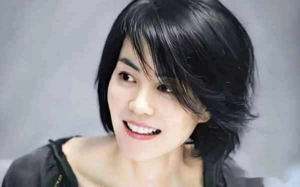 Singer and actress Vuong Phi. Photo: Xinhua