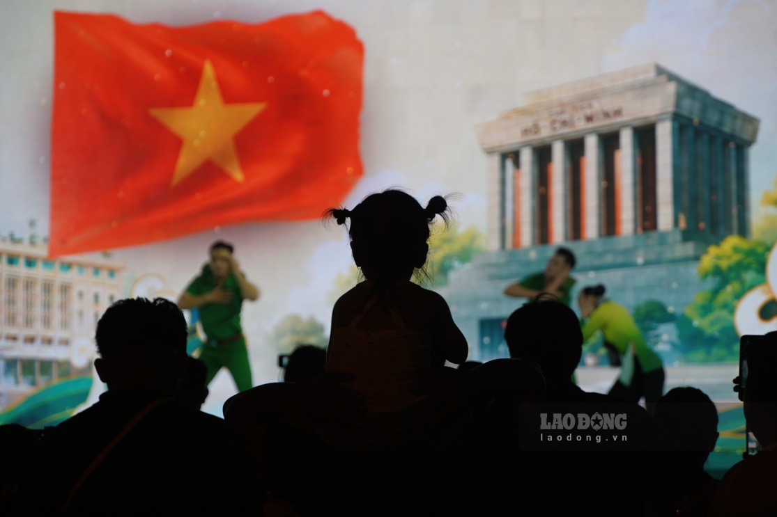 Actividades culturales y artísticas para celebrar el Día Nacional en Can Tho. Foto: Ta Quang