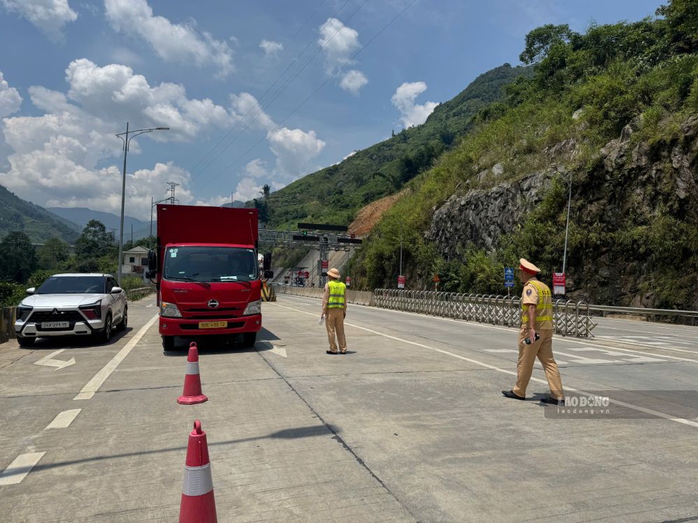 5 days of National Day holiday, Lao Cai does not have traffic accidents. Photo: Pham Bang