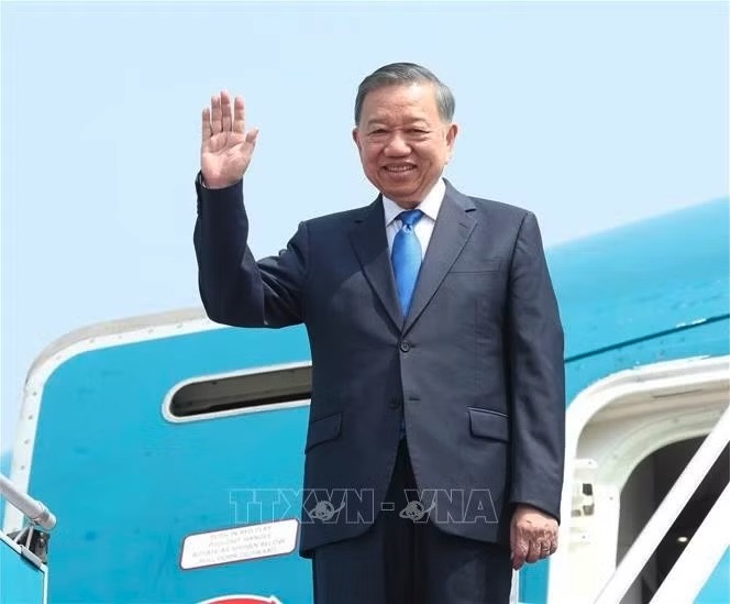 General Secretary and President To Lam departs to attend the high-level discussion session of the 81st session of the United Nations General Assembly, bilateral activities in the US and state visit to Canada. Photo: VNA
