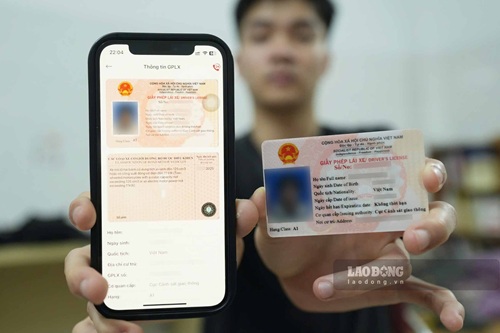 Hà Nội trả lệ phí cho hồ sơ cấp đổi giấy phép lái xe bị từ chối. Ảnh: Hữu Chánh chụp tháng 4.2026