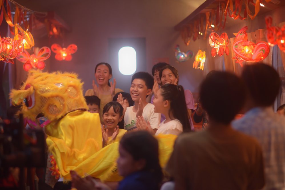 Kinh Do accelerates the Mid-Autumn Festival peak season, spreading the atmosphere of solidarity. Photo: Business provided