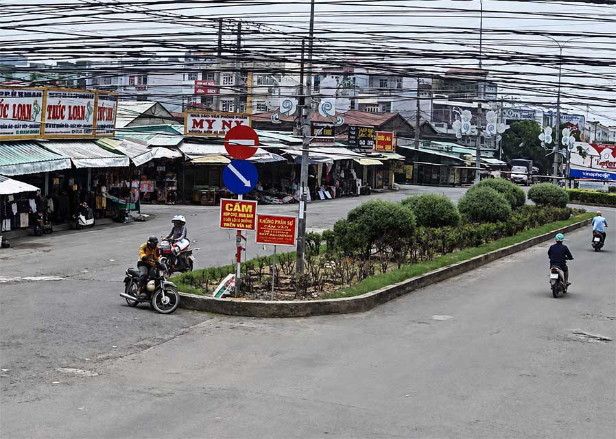 My Yen commune strongly handles the act of turning public places into garbage collection points. Photo: My Yen Commune People's Committee on September 19th