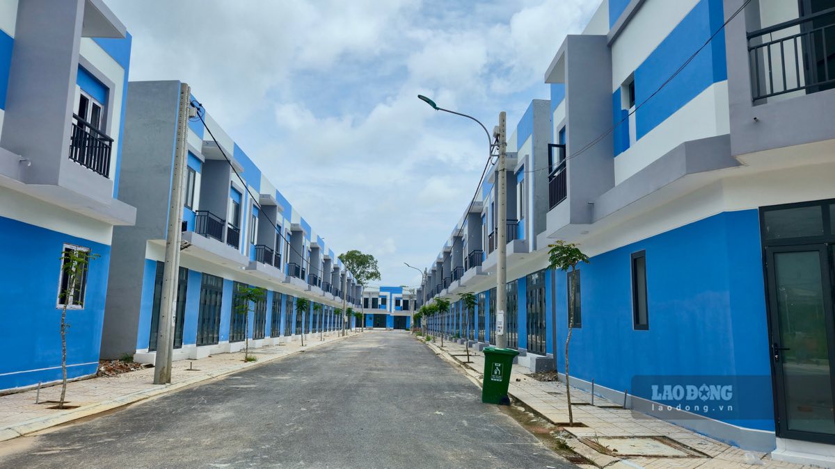A row of houses just built in Ham Kiem Industrial Park 1. Photo: Duy Tuan