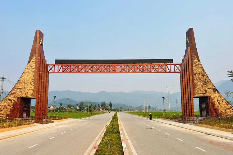 Xã Mường Phăng kỳ vọng dự án cáp treo sẽ thúc đẩy kinh tế địa phương. Ảnh: Thành An (chụp 20.9)
