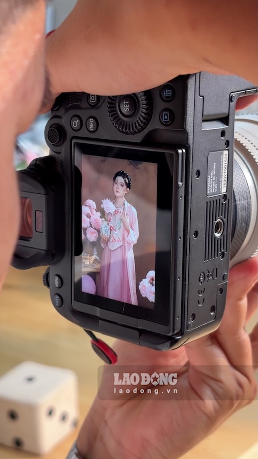Mùa Trung thu, giới trẻ Hà Nội đổ xô đến studio chụp ảnh