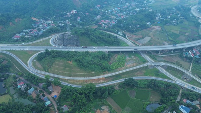 IC18 intersection of Noi Bai - Lao Cai expressway currently. Photo: Dinh Dai taken in August 2026