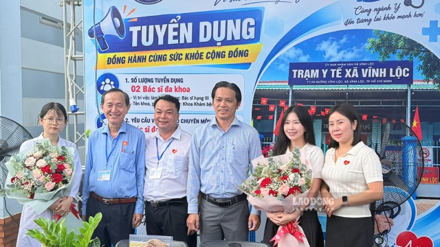 Ho Chi Minh City needs more than 1,000 rotating doctors to the grassroots level. Photo: Tri Do