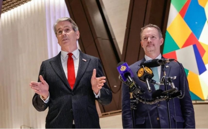 US Treasury Secretary Scott Bessent answers an interview after economic negotiations with the Chinese delegation in New York on September 20, creating momentum to help stocks increase. Photo: AFP