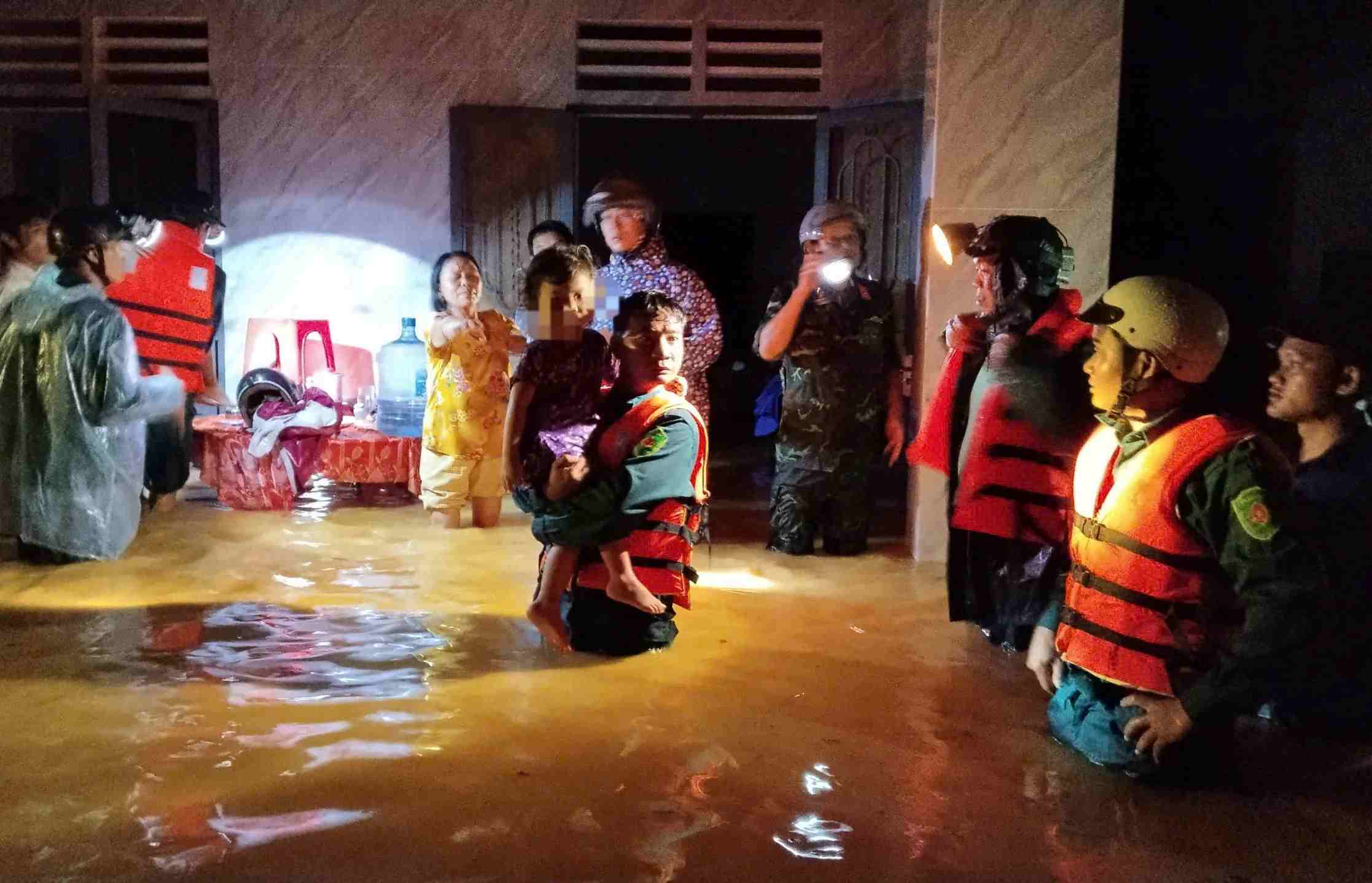 Flash floods on the night of September 20, Cat Tien 3 commune forced to evacuate dozens of households. Photo: Nhi Nhi