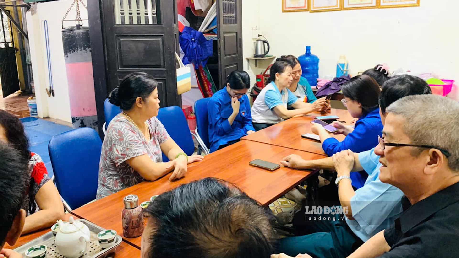 Hoạt động được triển khai tại Hội trường tầng 4, trụ sở UBMTTQ Việt Nam phường Giảng Võ (số 52, ngõ 612 La Thành, Hà Nội), các điểm sinh hoạt cộng đồng, nhà văn hóa và tại nhà đối với những trường hợp người cao tuổi đi lại khó khăn. Ảnh: Huyền Trang