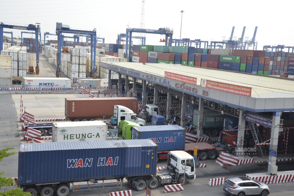 Import and export activities in Ho Chi Minh City continue to maintain growth momentum in the first 8 months of 2026. Photo: Ngoc Le
