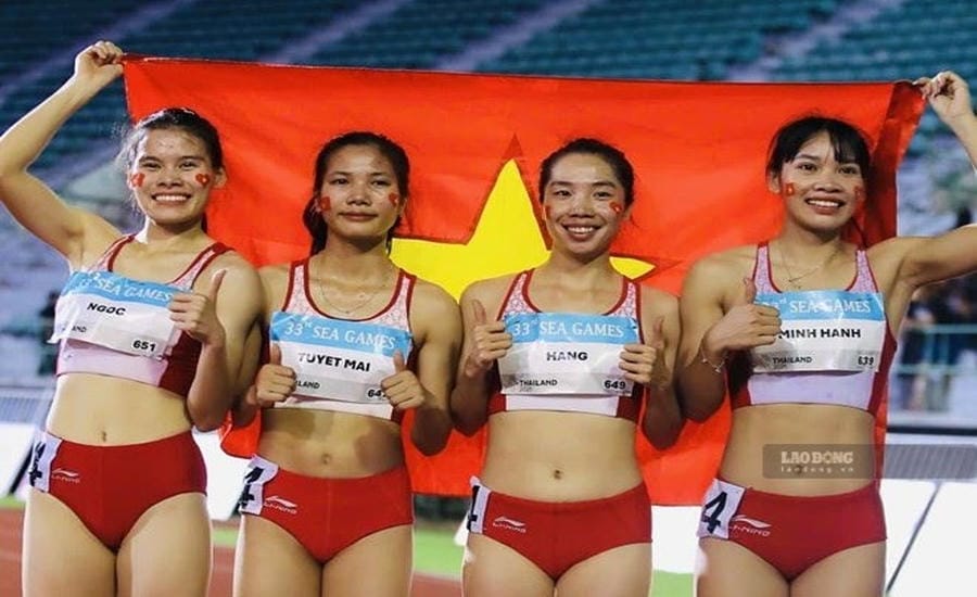 The Vietnamese women's 4x400m relay team once won a Gold Medal at the Asian Relay Championship (image at SEA Games 33). Photo: Minh Dan