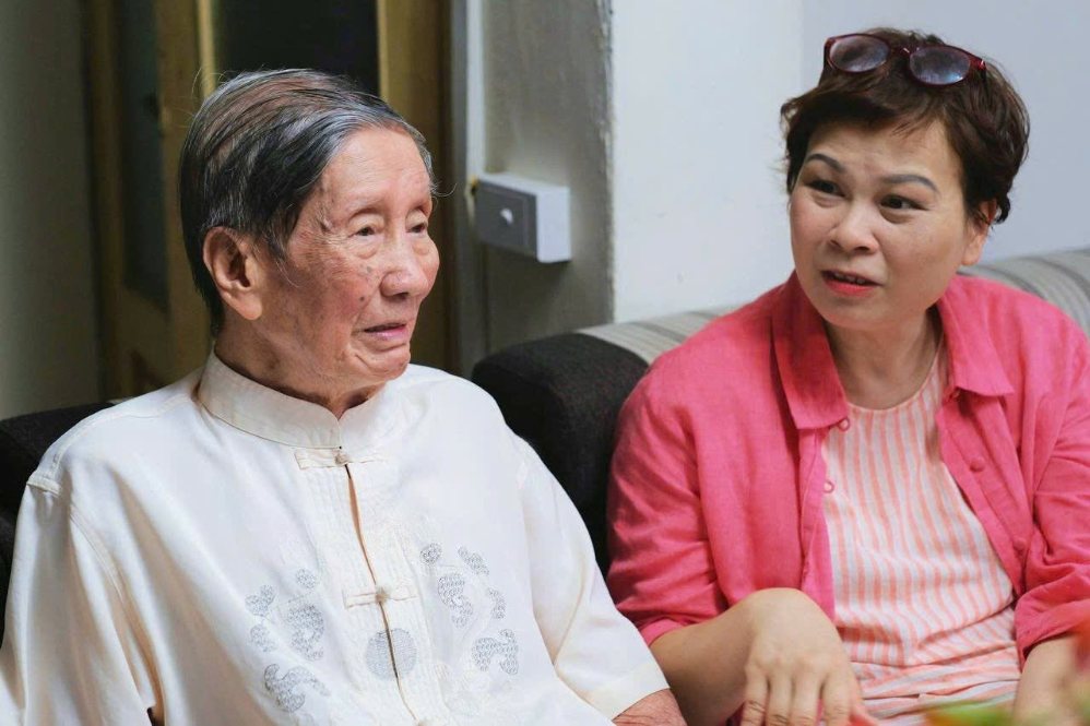 Due to health reasons, musician Pham Tuyen's family decided to stop the music night celebrating "The Star Lantern"'s 70th anniversary. Photo: Family provided