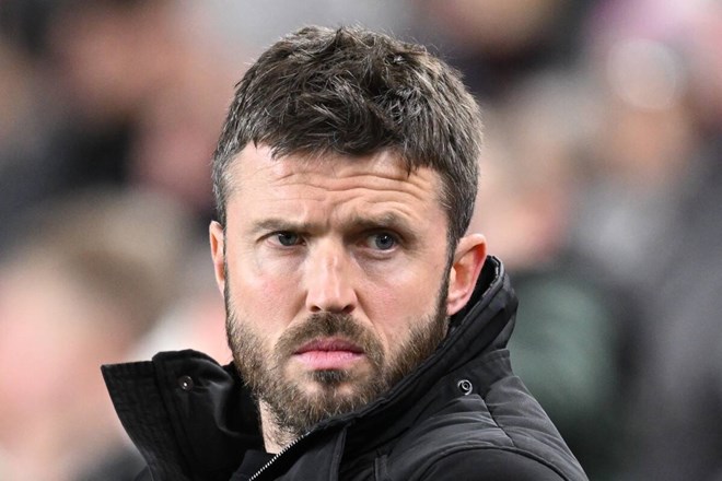 Michael Carrick is only part of the reason for Man United's decline. Photo: AFP