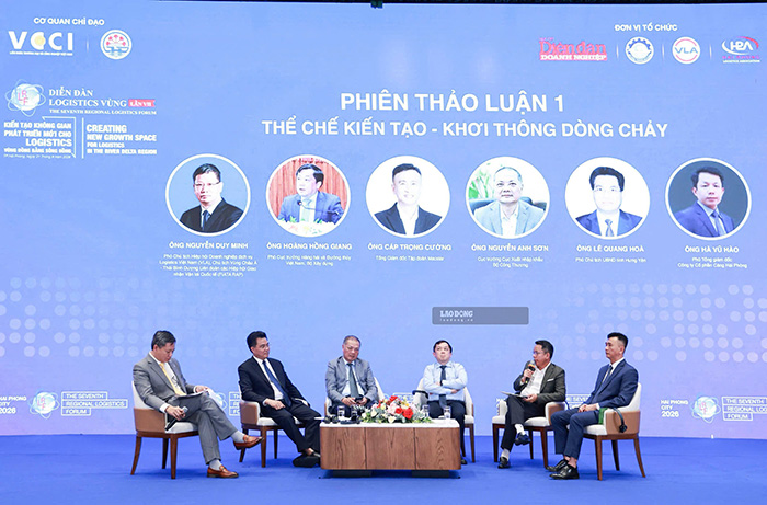 Tại Diễn đàn diễn ra nhiều phiên thảo luận. Ảnh: Minh Hùng