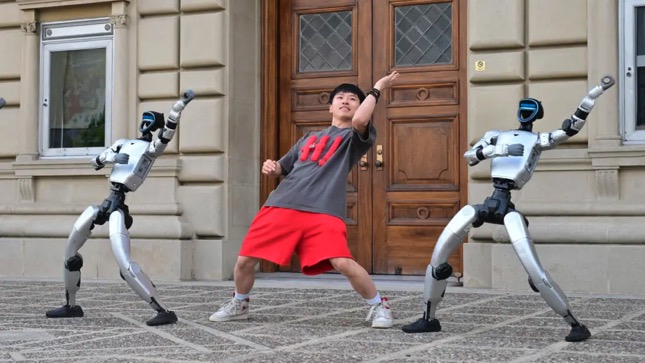 Chinese dancer Wu Yufei and his performing robots entered the final round of America's Got Talent. Photo: AFP