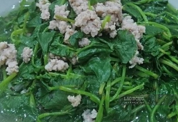 Vegetable soup with lean meat is a dish that helps support blood sugar control. Photo: Kieu Vu.