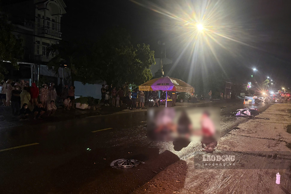 Scene of the accident between a car and a motorbike on National Highway 19C, causing the girl to die on the spot. Quick inspection, the car driver had alcohol concentration (taken on September 21). Photo: Thanh Tri