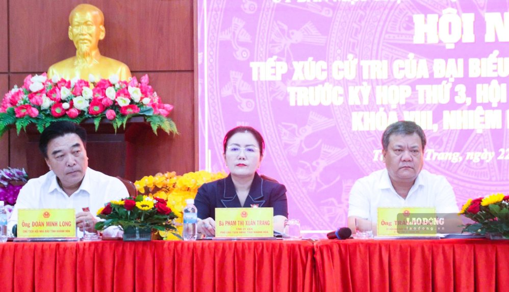 Tổ đại biểu số 1 HĐND tỉnh Khánh Hòa tiếp xúc cử tri tại phường Nha Trang và phường Tây Nha Trang sáng ngày 22.9. Ảnh: Phương Linh
