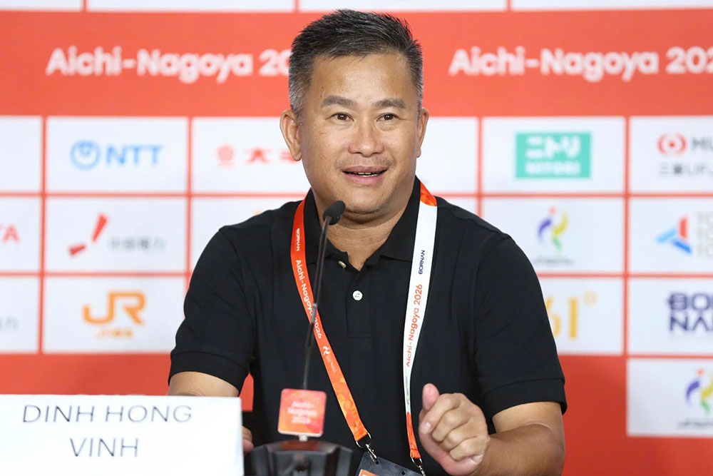 Coach Dinh Hong Vinh of U23 Vietnam. Photo: VFF
