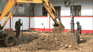 6 sets of martyrs' remains discovered in the construction area of a bank. Photo: Quang Tri Provincial Military Command