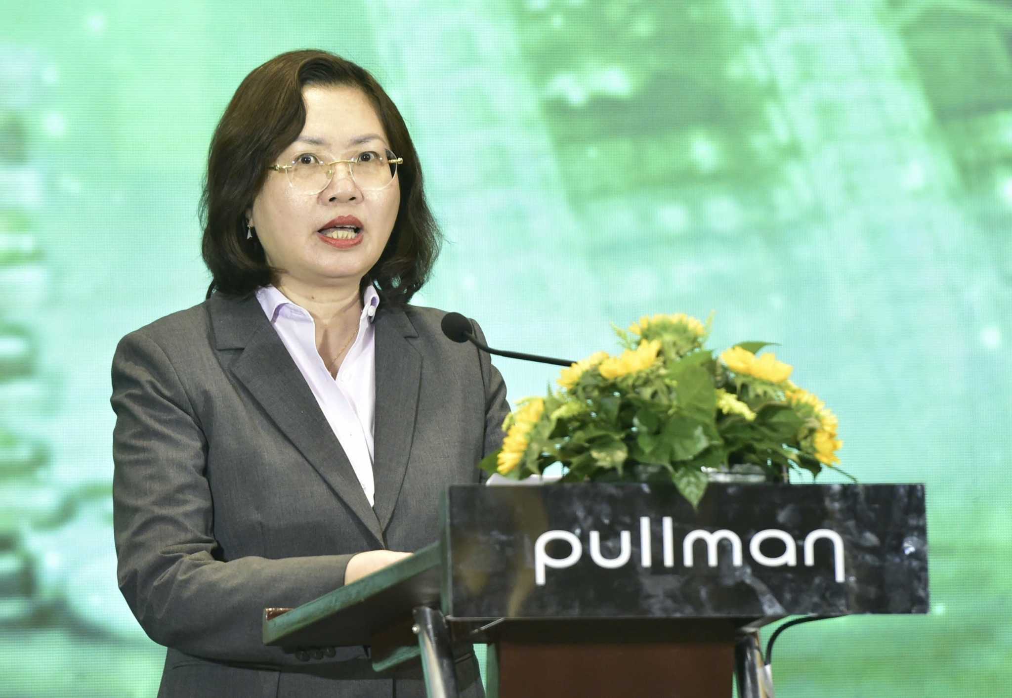 Ms. Vu Thi Chan Phuong - Chairwoman of the State Securities Commission - speaks about the development orientation of the fund industry. Photo: Organizing Committee provided