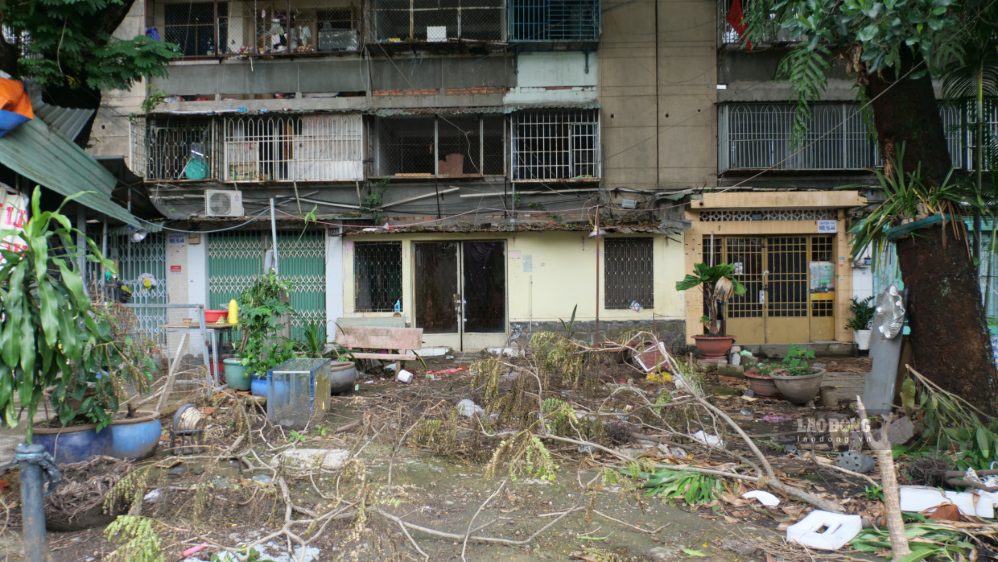 Thanh Da Apartment Building in the days of relocation: Missing the old place, hoping for the day to return. Photo: Anh Tu. (uplined on September 22)