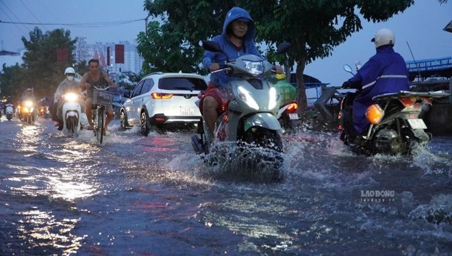 Southern region forecast with moderate rain, heavy rain and thunderstorms in the next 3 days. Photo: Thai Bao