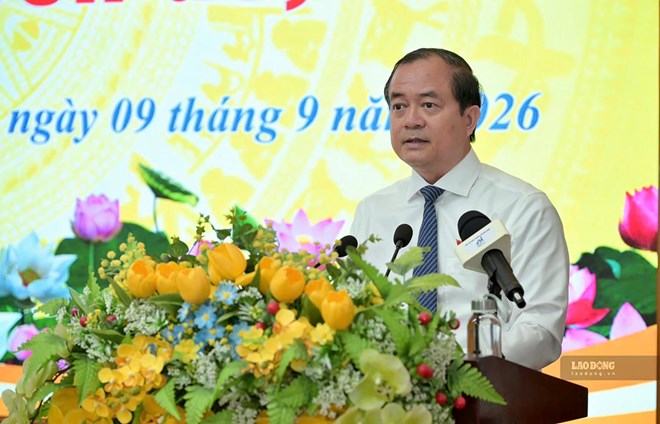 The National Assembly Standing Committee has approved the results of the election of the People's Council Chairman of Tay Ninh province with Mr. Nguyen Hong Thanh. In the photo, Mr. Nguyen Hong Thanh speaks to receive his assignment on the afternoon of September 9. Photo: Huynh Du