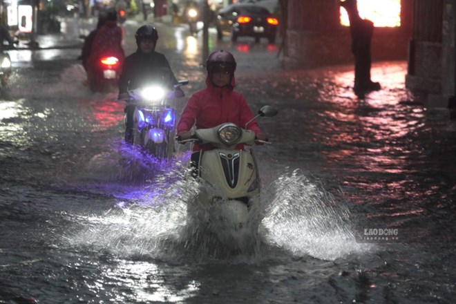 Nam Bộ bước vào ngày mưa lớn nhất đợt, cảnh báo ngập sâu hôm nay